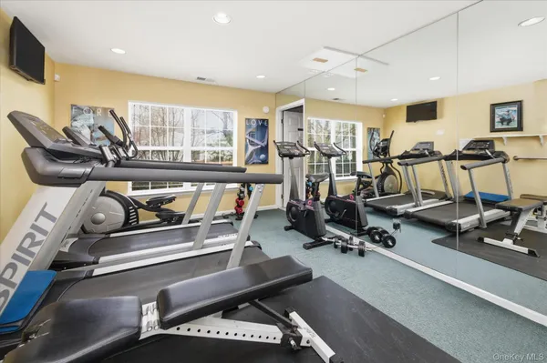 $798,000 | 7 Monitor Road, Smithtown, NY 11787