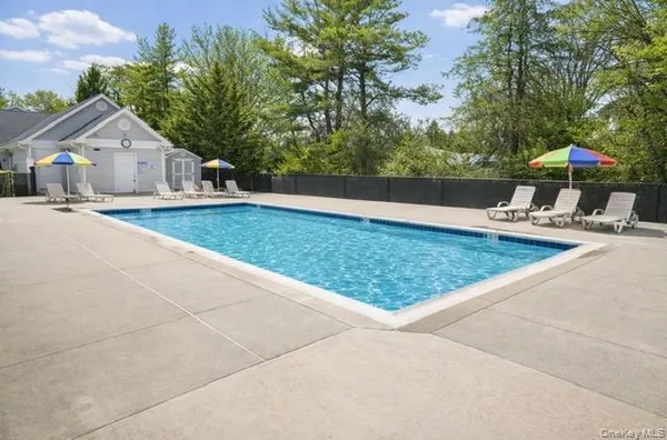 $798,000 | 7 Monitor Road, Smithtown, NY 11787