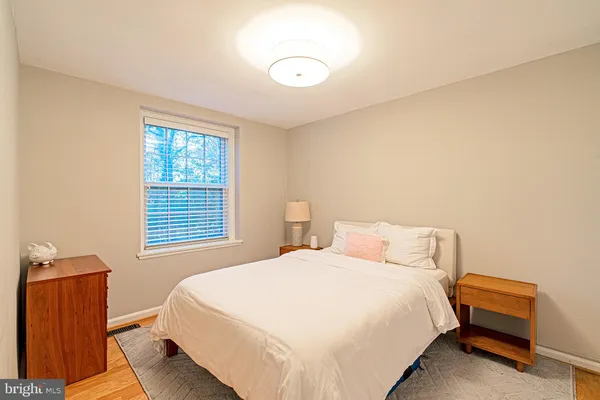 $3,995 | 3400 39th Street Northwest, Unit A715, Washington, DC 20016