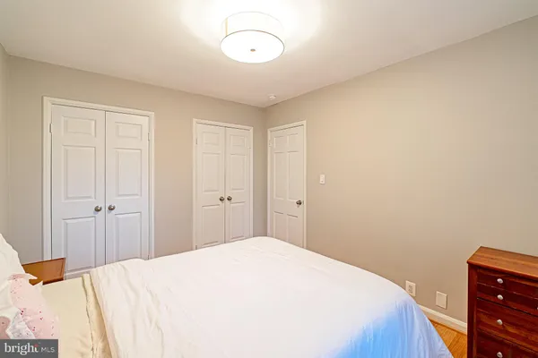 $3,995 | 3400 39th Street Northwest, Unit A715, Washington, DC 20016