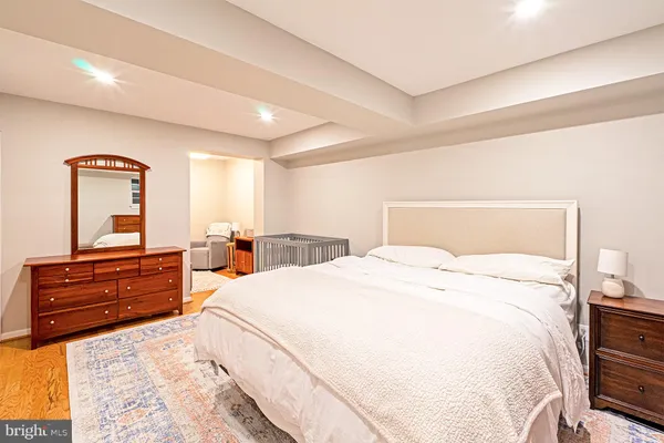 $3,995 | 3400 39th Street Northwest, Unit A715, Washington, DC 20016