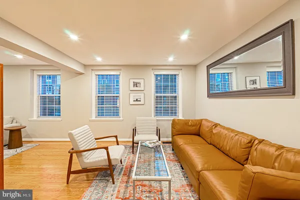 $3,995 | 3400 39th Street Northwest, Unit A715, Washington, DC 20016