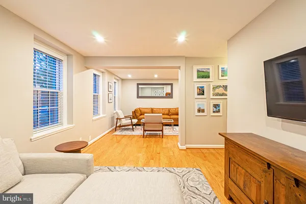 $3,995 | 3400 39th Street Northwest, Unit A715, Washington, DC 20016