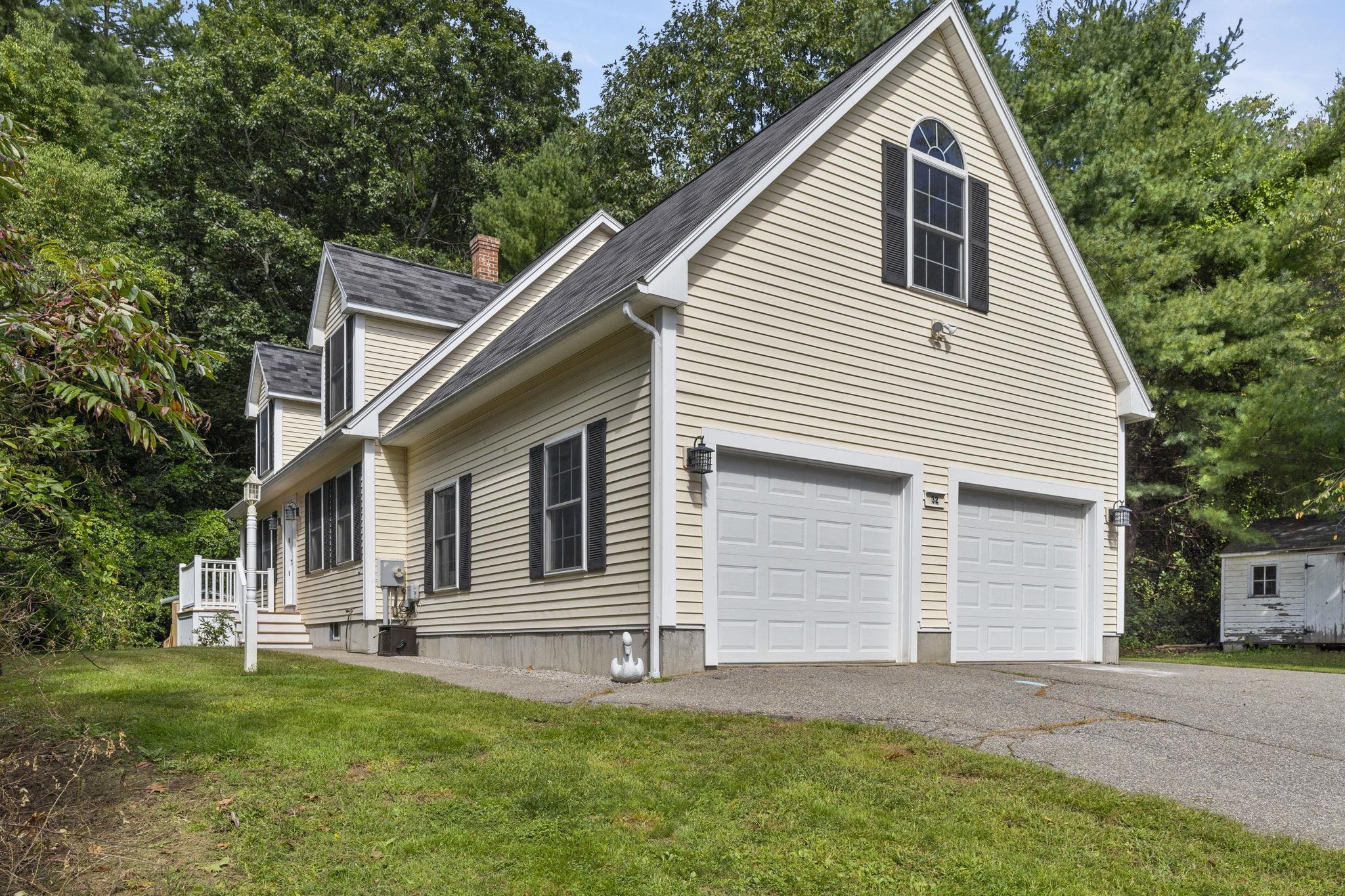 32 Elizabeth Road South Berwick, ME 03908 - Photo 1 of 23 Gallery Image 1