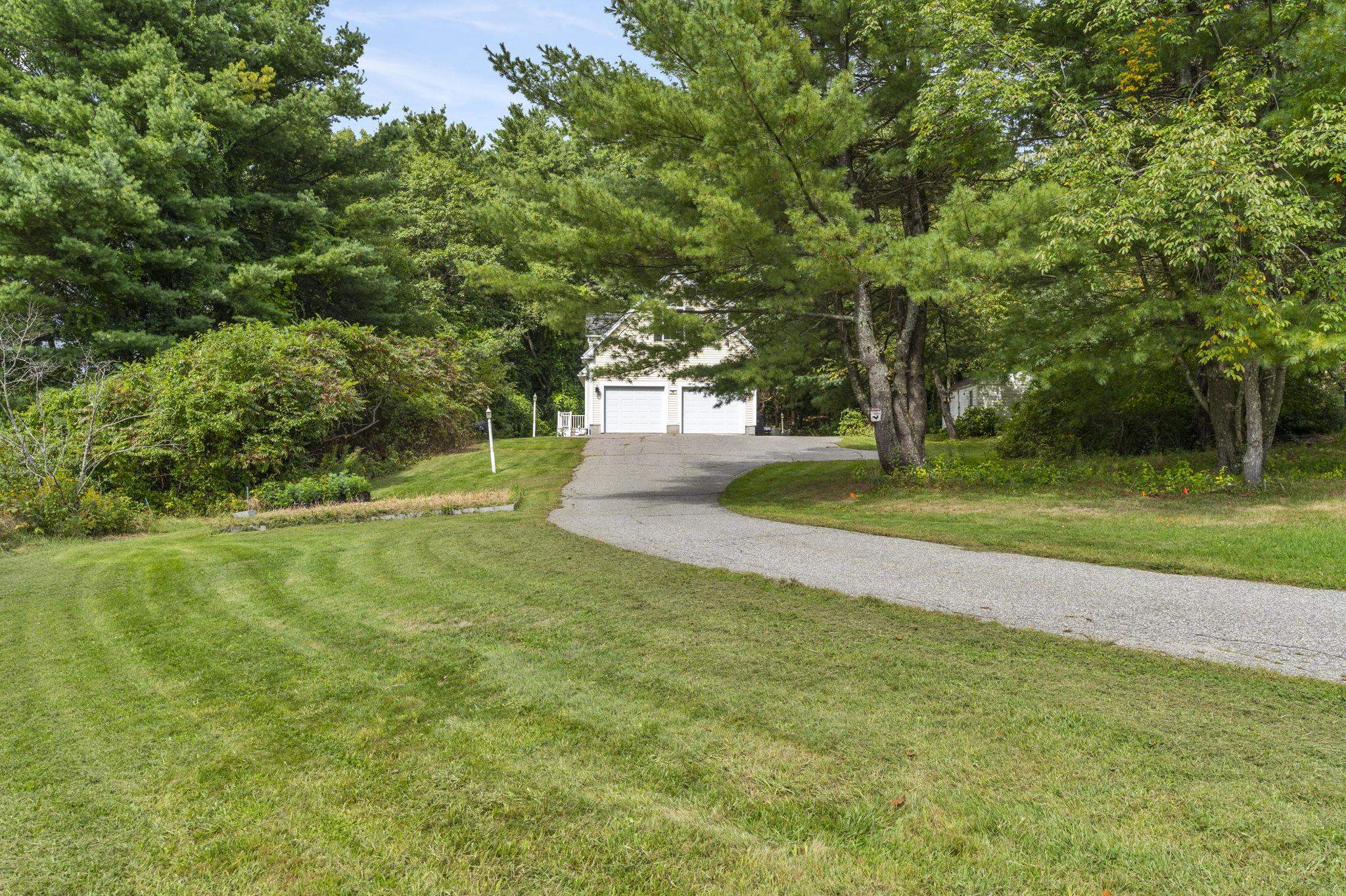 32 Elizabeth Road South Berwick, ME 03908 - Photo 9 of 23 Gallery Image 9