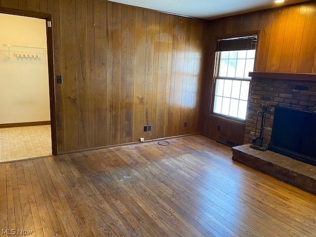3523 Fenley Road Cleveland, OH 44121 - Photo 14 of 30 Family Room