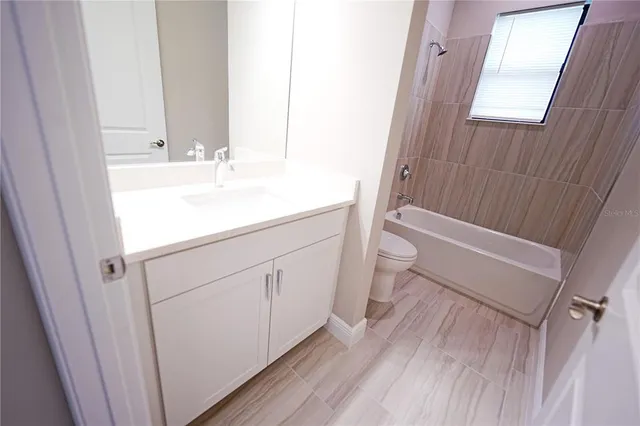 $5,000 | 9124 Bernini Place, Sarasota, FL 34240