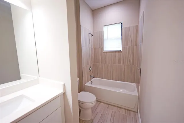 $5,000 | 9124 Bernini Place, Sarasota, FL 34240