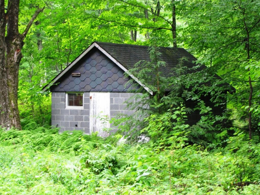 112 Hobby Hill Road Newfane, VT 05345 - Photo 34 of 40