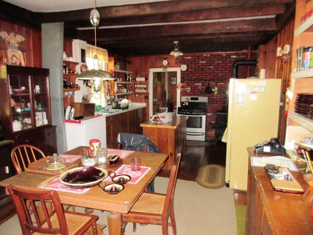 112 Hobby Hill Road Newfane, VT 05345 - Photo 7 of 40