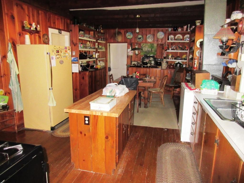 112 Hobby Hill Road Newfane, VT 05345 - Photo 10 of 40