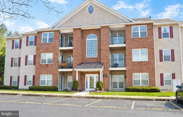 $249,900 | 3870 Normandy Drive, Unit 2C, Hampstead, MD 21074