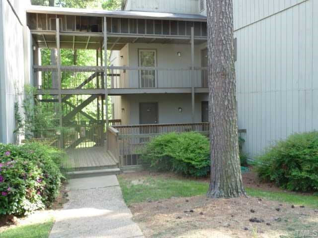 522 Pine Ridge Place Raleigh, NC 27609 - Photo 5 of 12 Photo 5