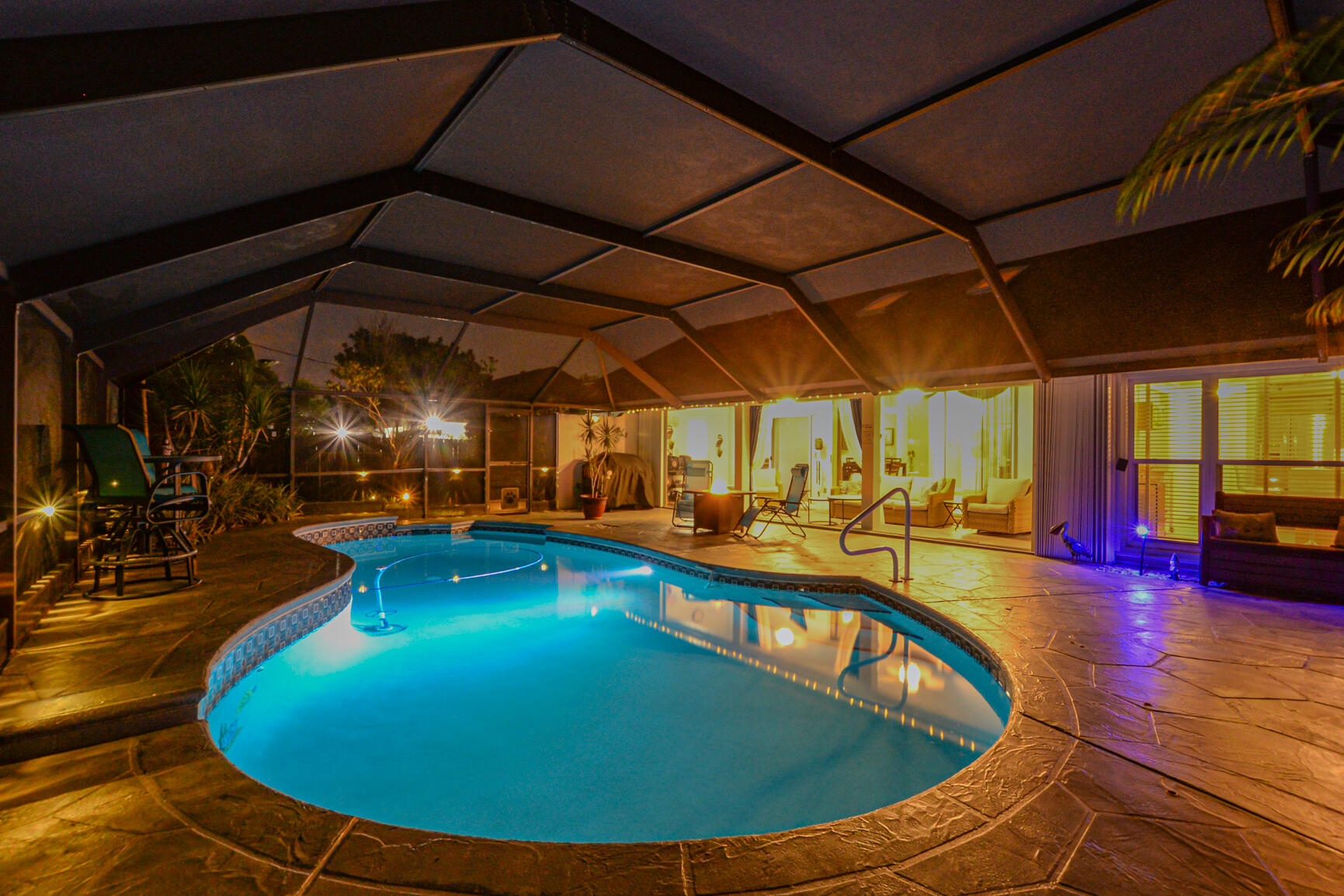 742 Southeast Whitmore Dr  