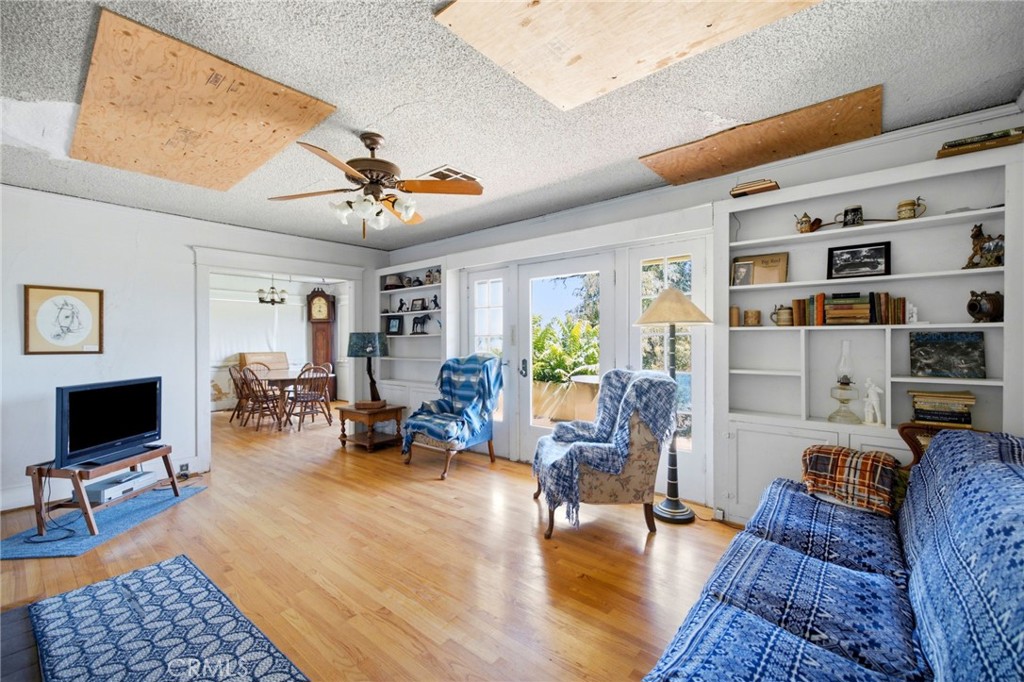 1464 Pacific Street Redlands, CA 92373 - Photo 9 of 32