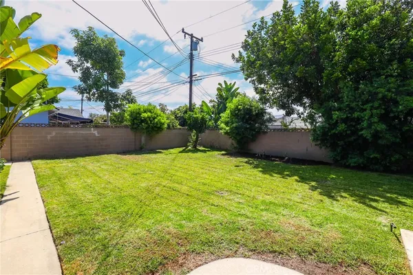$1,674,000 | 3122 Ruth Elaine Drive, Rossmoor, CA 90720