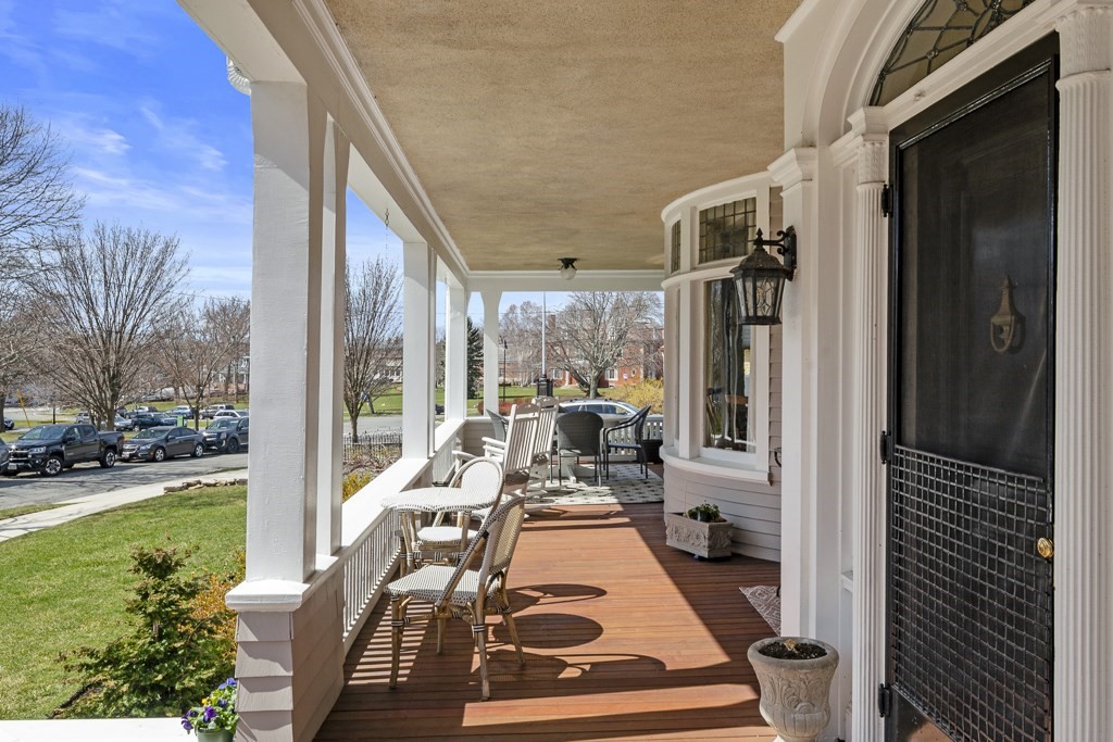106 Elmwood Road Swampscott, MA 01907 - Photo 3 of 41 Gallery Image 3