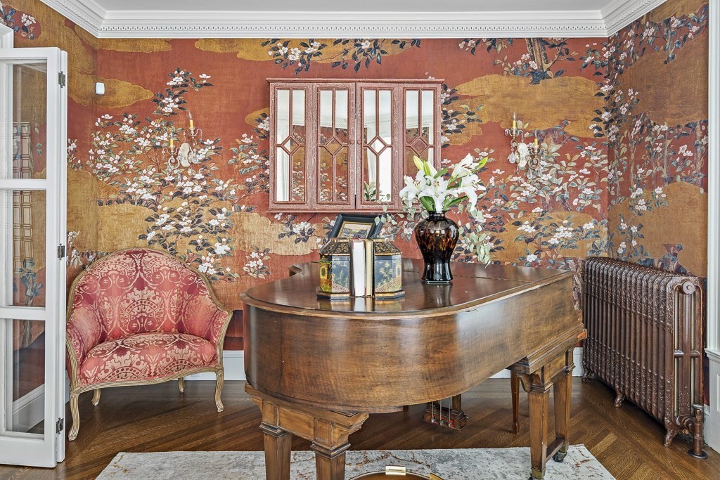 106 Elmwood Road Swampscott, MA 01907 - Photo 7 of 41 Gallery Image 7