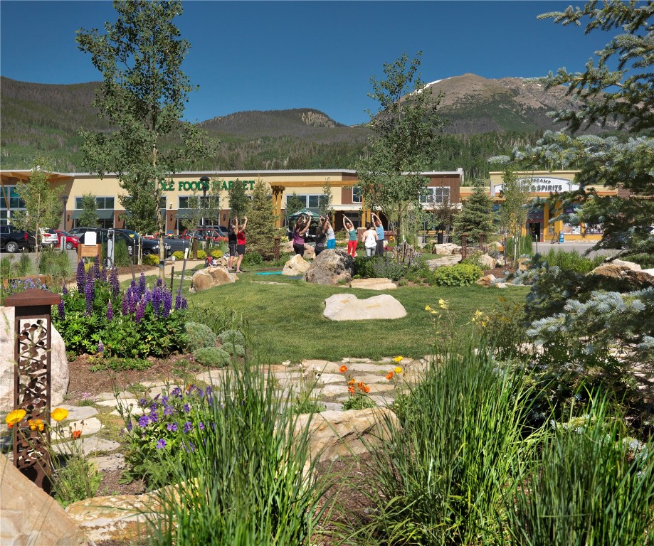 185 Lusher Court, Unit 109 Frisco, CO 80443 - Photo 17 of 21 a view of water fountain in front of retail shops