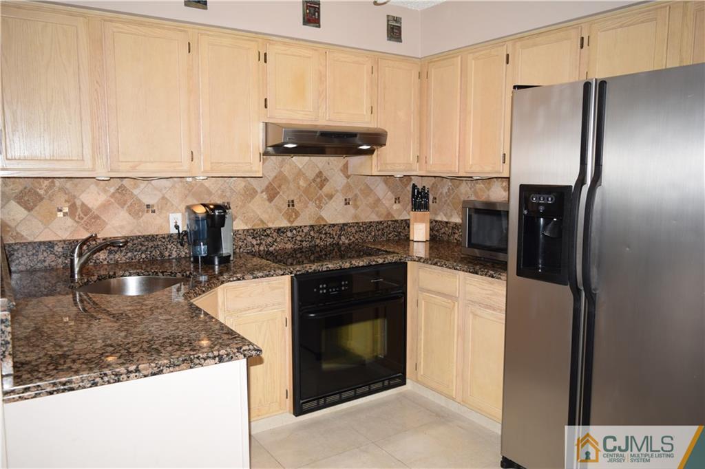 156 Nebula Road, Unit 156 Piscataway, NJ 08854 - Photo 4 of 25 Gallery Image 4