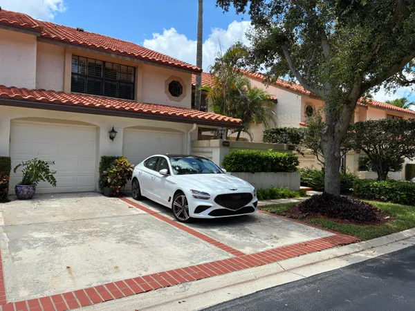 $474,000 | 7895 La Mirada Drive, Boca Raton, FL 33433