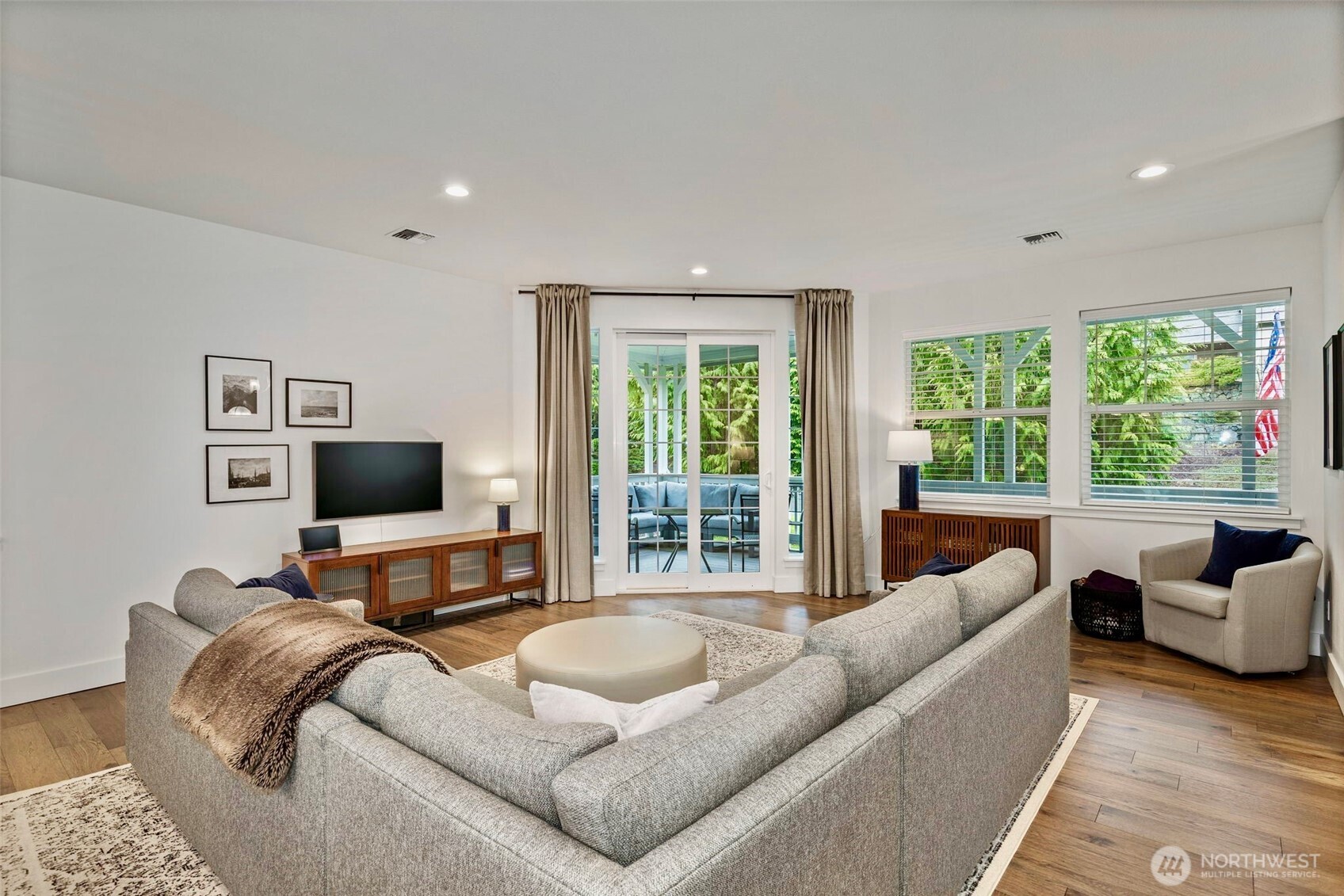 28 Deer Hollow Road Port Ludlow, WA 98365 - Photo 11 of 37