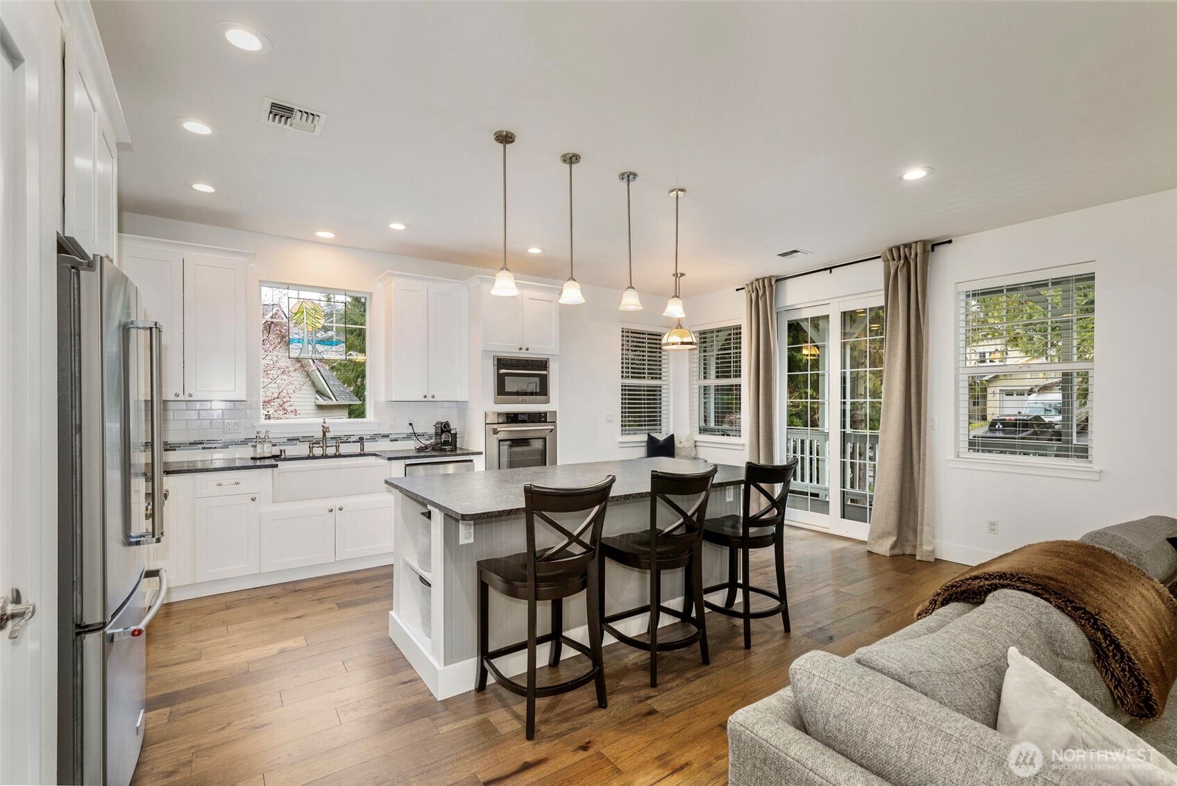 28 Deer Hollow Road Port Ludlow, WA 98365 - Photo 5 of 37