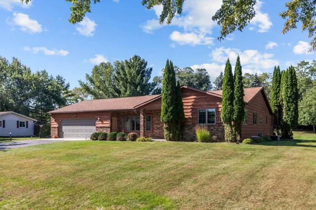 $449,000 | N5701 Lakeview Drive, Green Lake, WI 54941