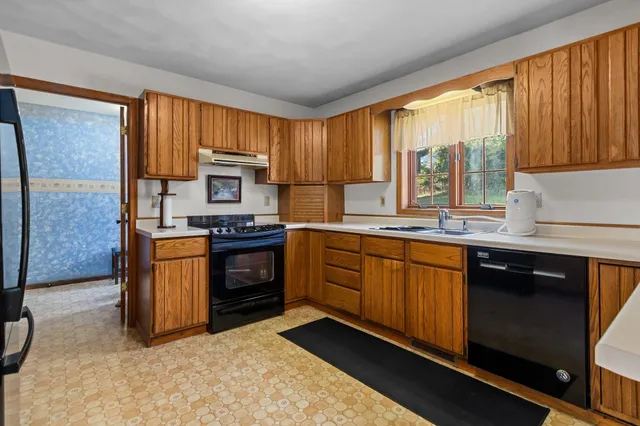 $449,000 | N5701 Lakeview Drive, Green Lake, WI 54941