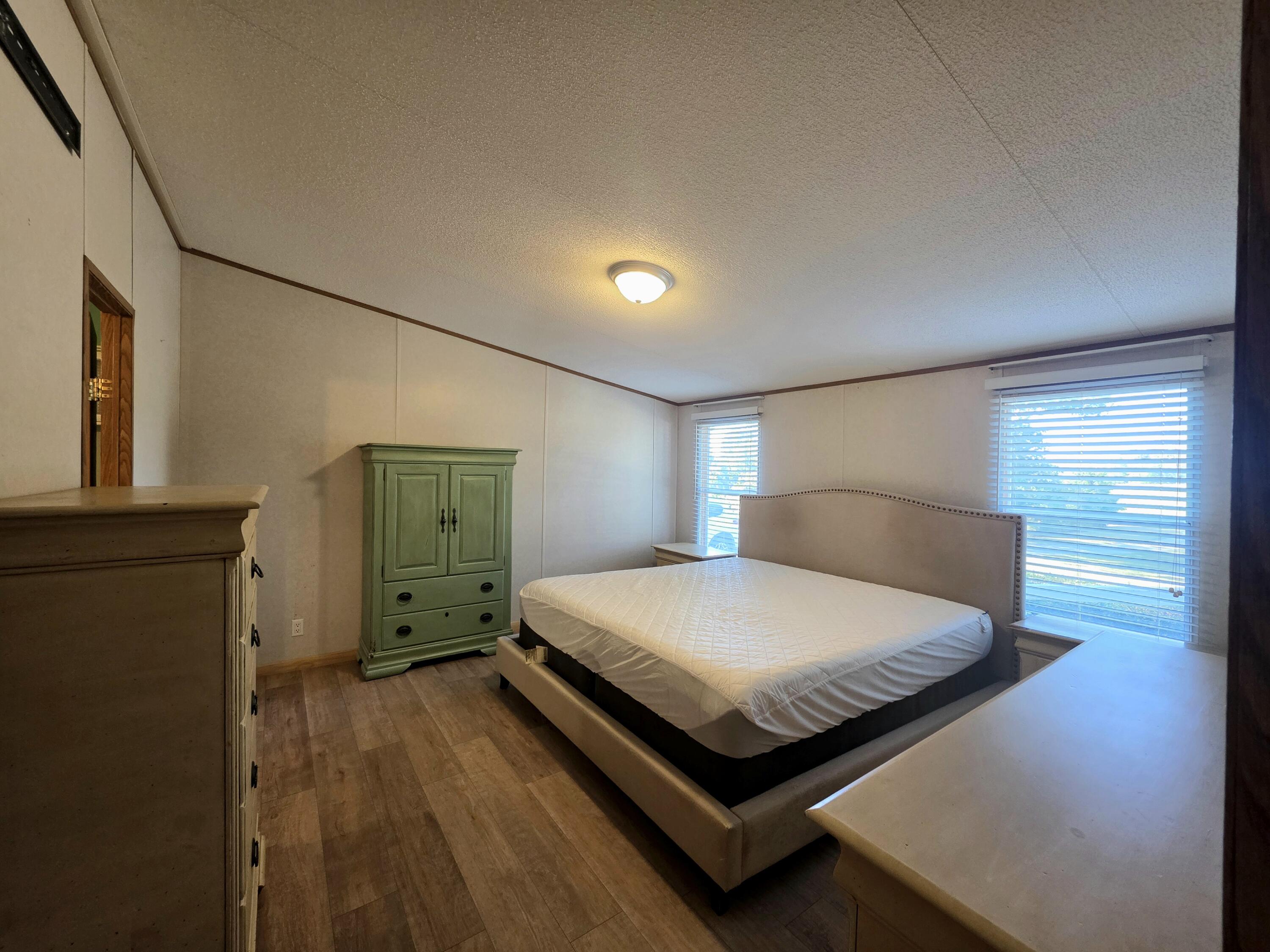 749 Sugar Creek Road Grand Rivers, KY 42045 - Photo 11 of 20 Primary Suite