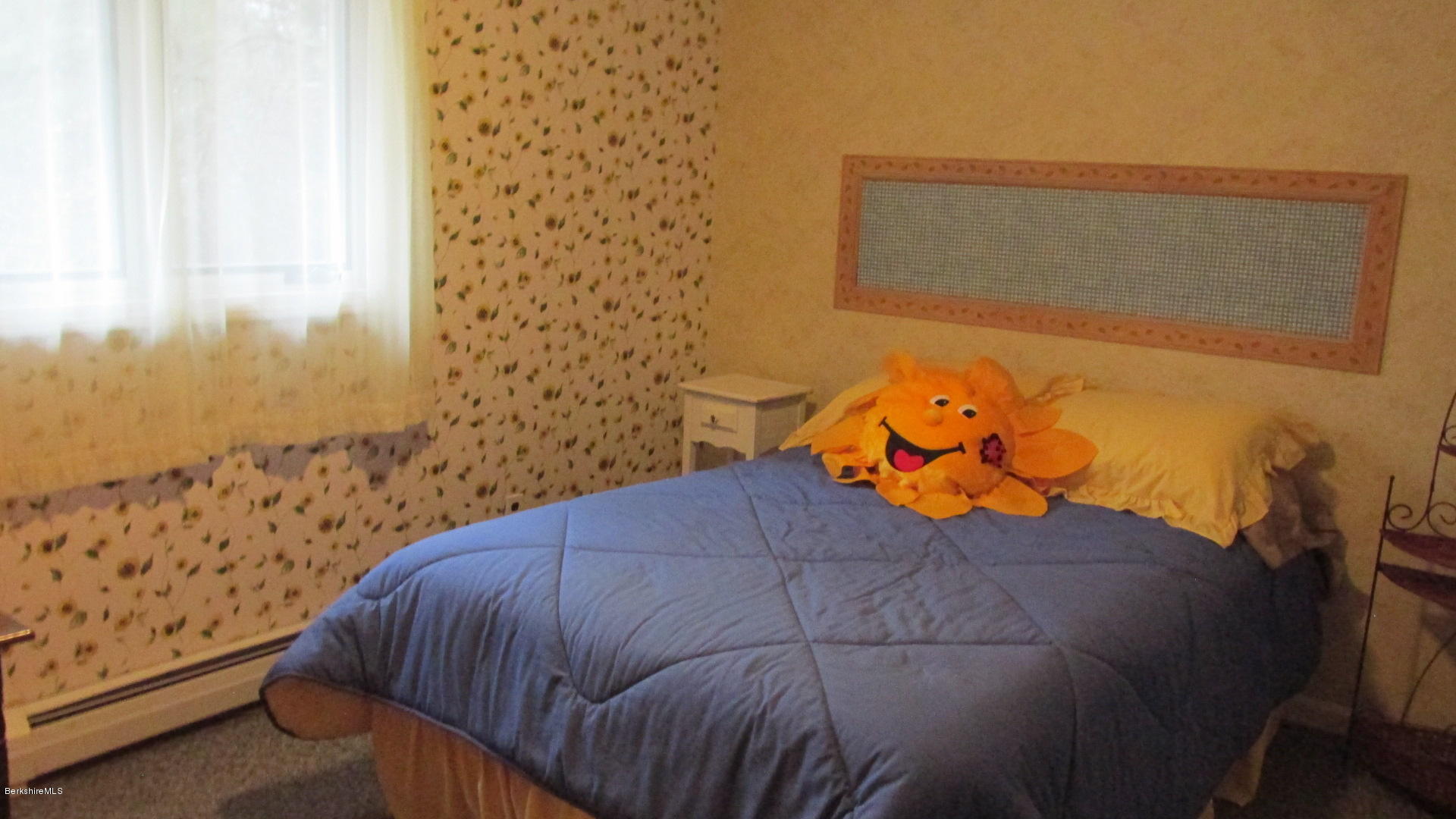 39 Knox Road Pittsfield, MA 01201 - Photo 22 of 35 Bedroom 1