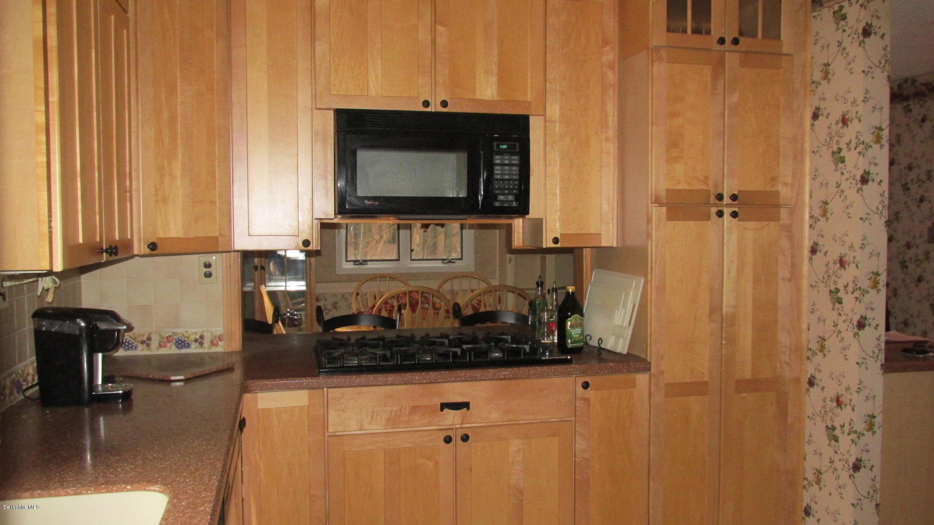 39 Knox Road Pittsfield, MA 01201 - Photo 10 of 35 Kitchen
