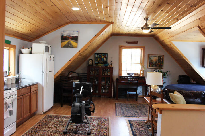 2001 Pine Road Carrabassett Valley, ME 04947 - Photo 20 of 27 Apartment