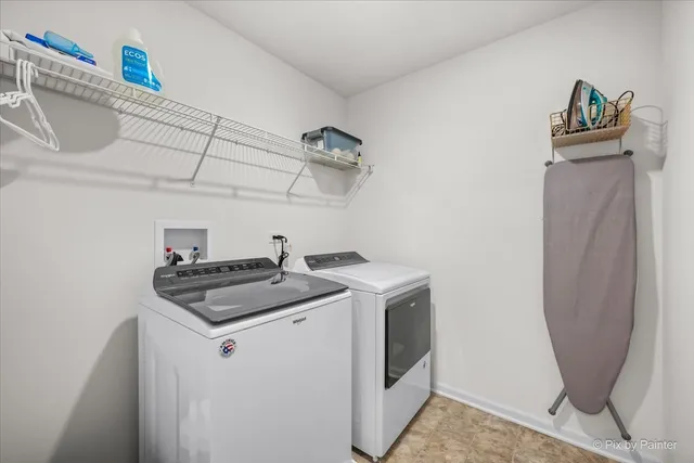 $400,000 | 1482 Hollow Tree Lane, Pingree Grove, IL 60140