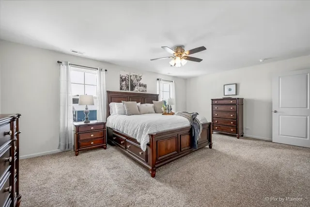 $400,000 | 1482 Hollow Tree Lane, Pingree Grove, IL 60140