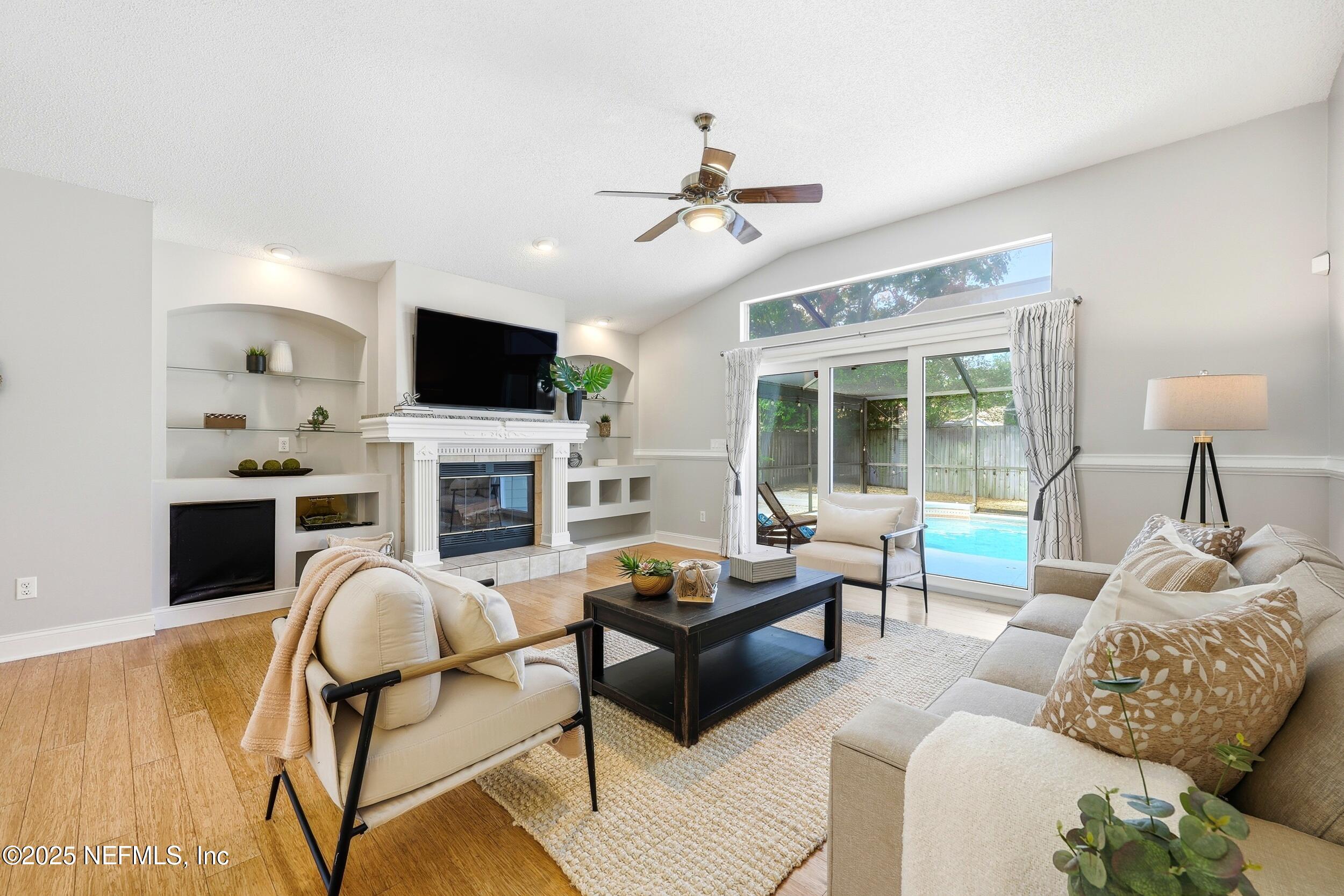 12351 Burgess Hill Circle South Jacksonville, FL 32246 - Photo 16 of 46 Family room