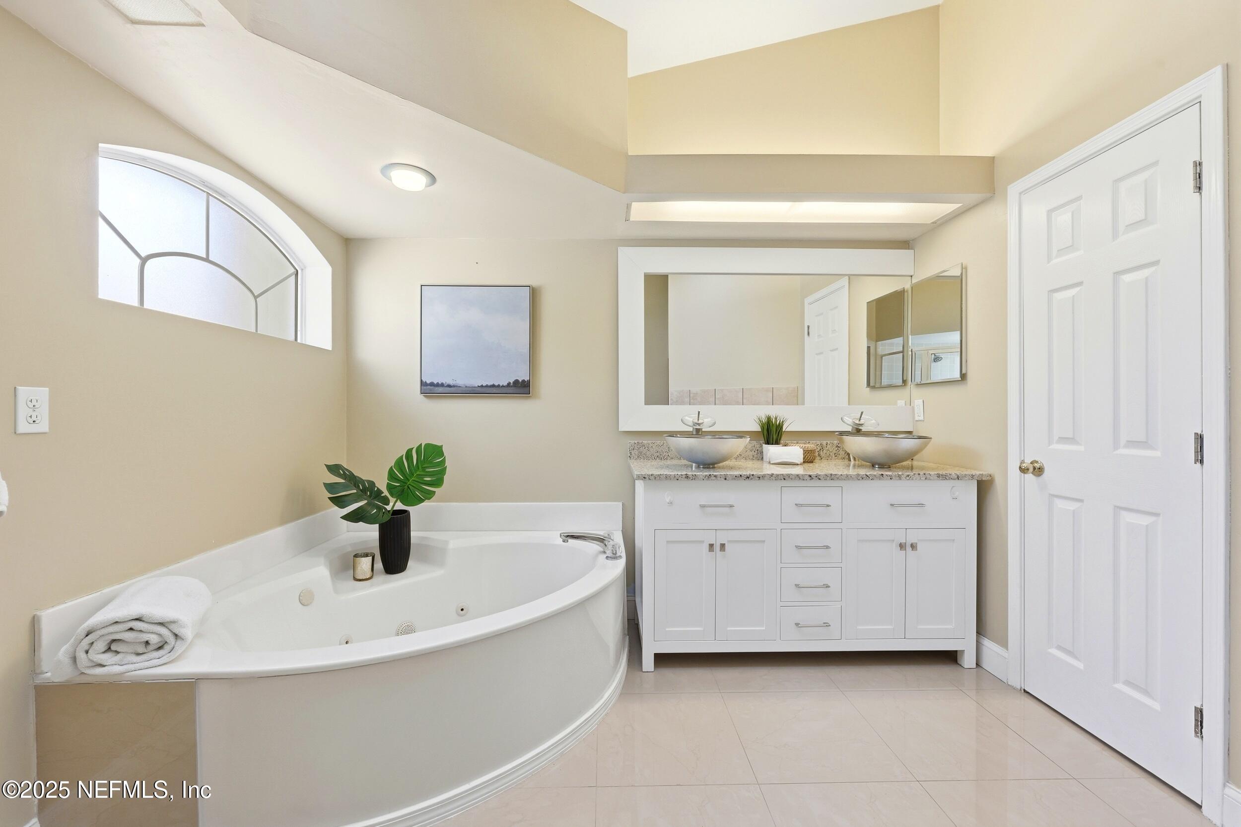 12351 Burgess Hill Circle South Jacksonville, FL 32246 - Photo 23 of 46 Primary bath