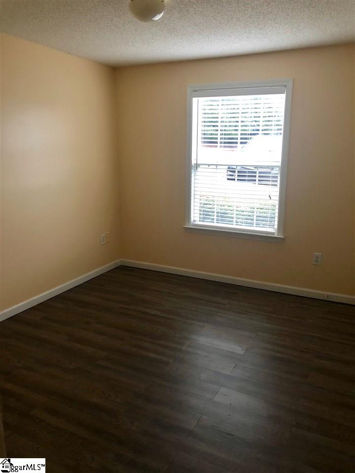 204 Pelham Square Way Greer, SC 29650 - Photo 7 of 10 Gallery Image 7