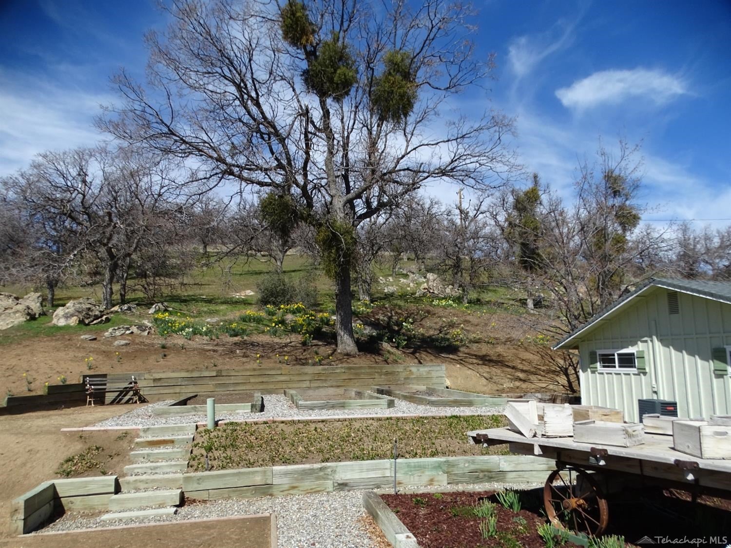 20501 Old Town Road Tehachapi, CA 93561 - Photo 32 of 36 Gallery Image 32