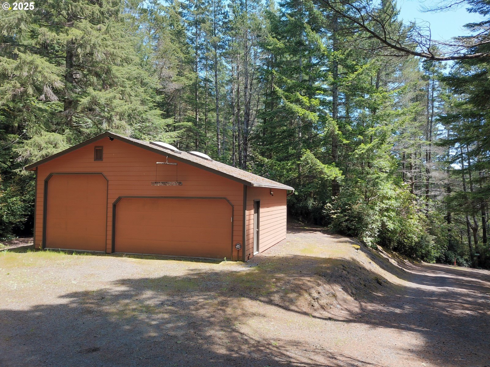 84444 Greengate Road Florence, OR 97439 - Photo 5 of 47 Gallery Image 5