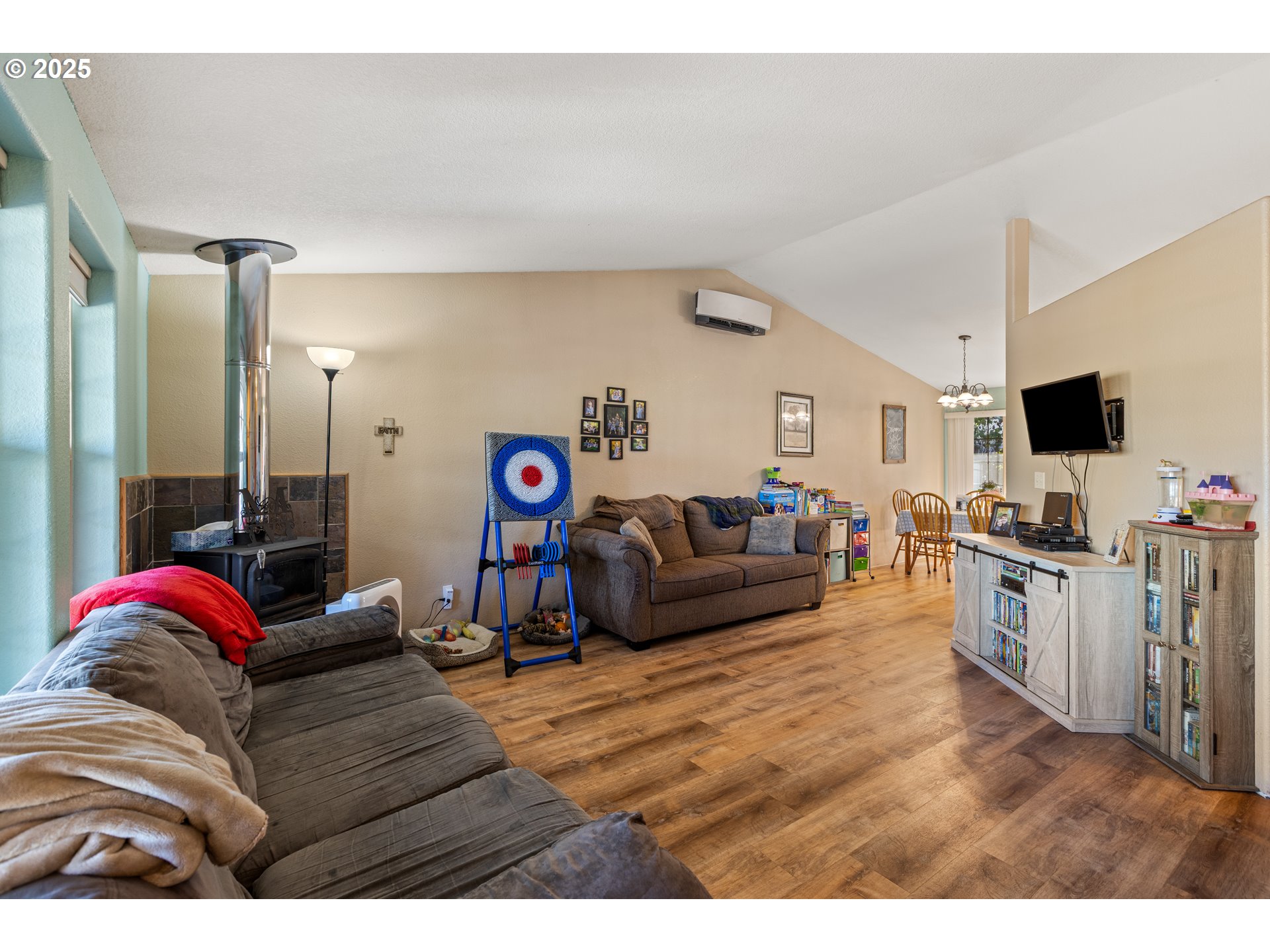 440 West Agee Street Roseburg, OR 97471 - Photo 16 of 44