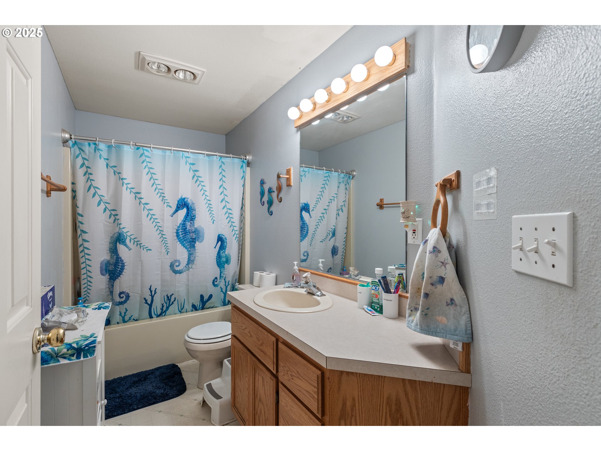 440 West Agee Street Roseburg, OR 97471 - Photo 28 of 44