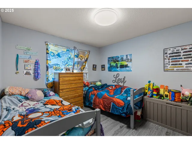 $315,000 | 440 West Agee Street, Roseburg, OR 97471