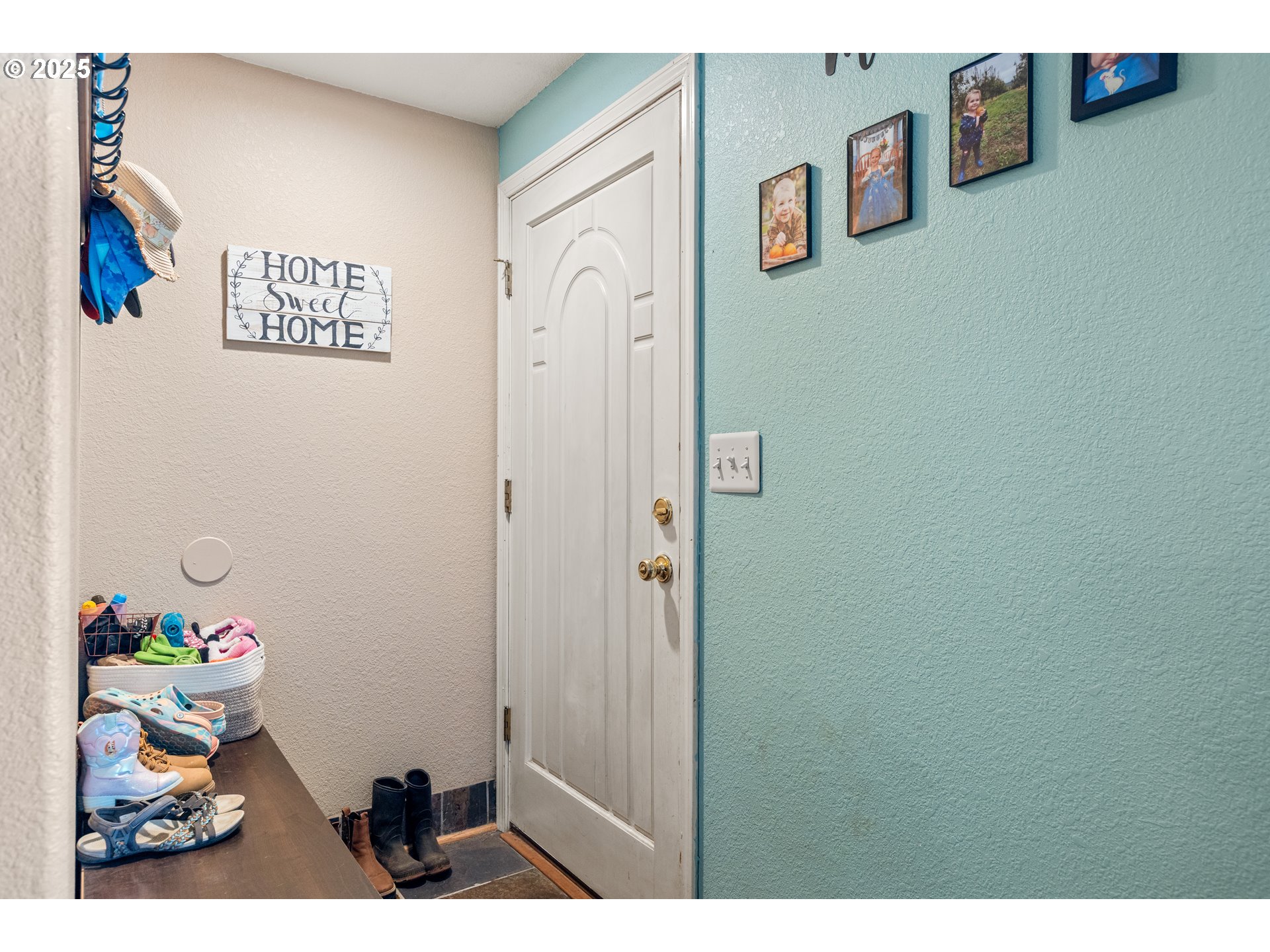 440 West Agee Street Roseburg, OR 97471 - Photo 4 of 44