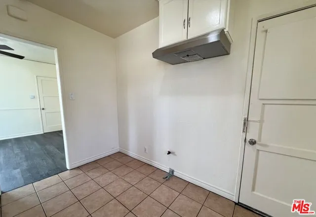 $1,995 | 5114 1/2 4th Avenue, Los Angeles, CA 90043