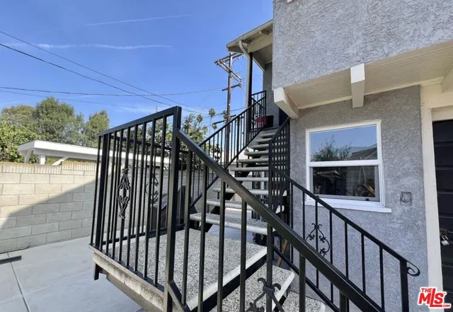 $1,995 | 5114 1/2 4th Avenue, Los Angeles, CA 90043