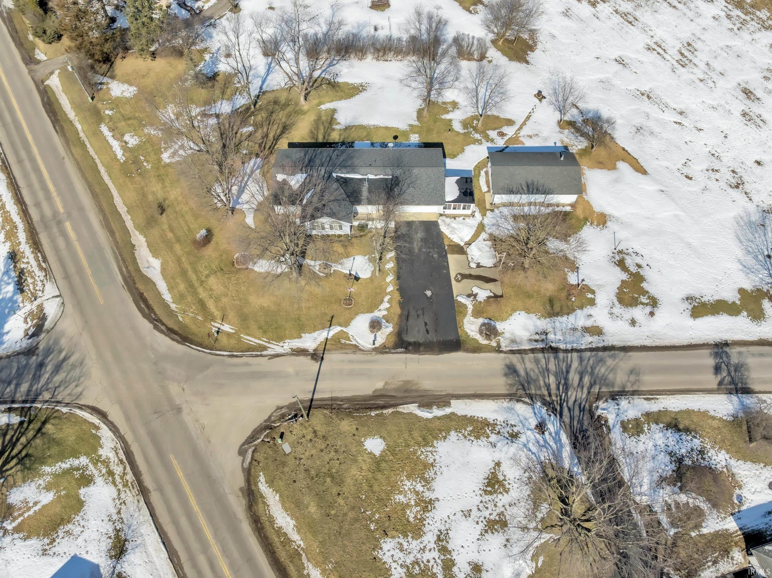 10261 East 100 South Avilla, IN 46710 - Photo 5 of 36