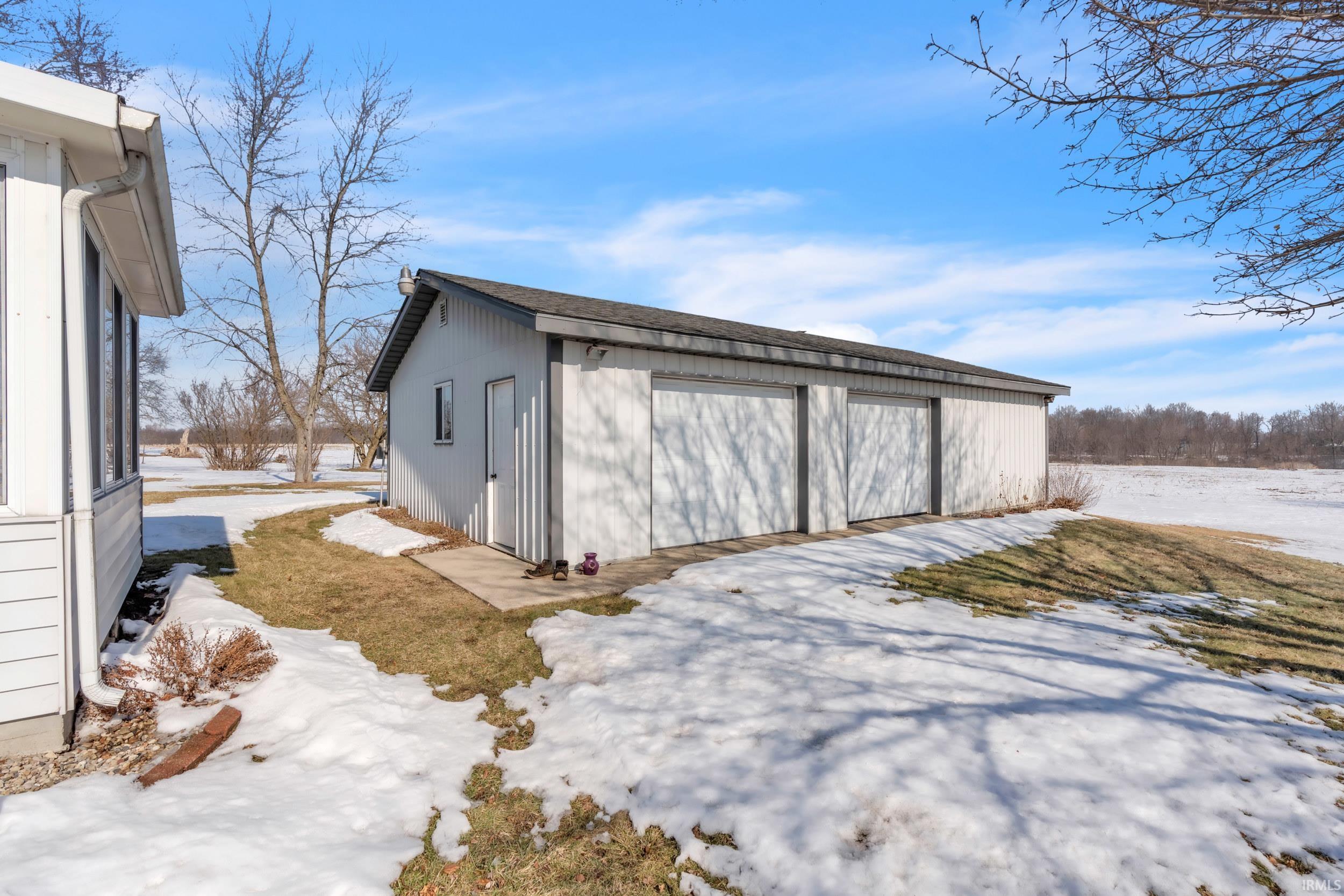 10261 East 100 South Avilla, IN 46710 - Photo 6 of 36
