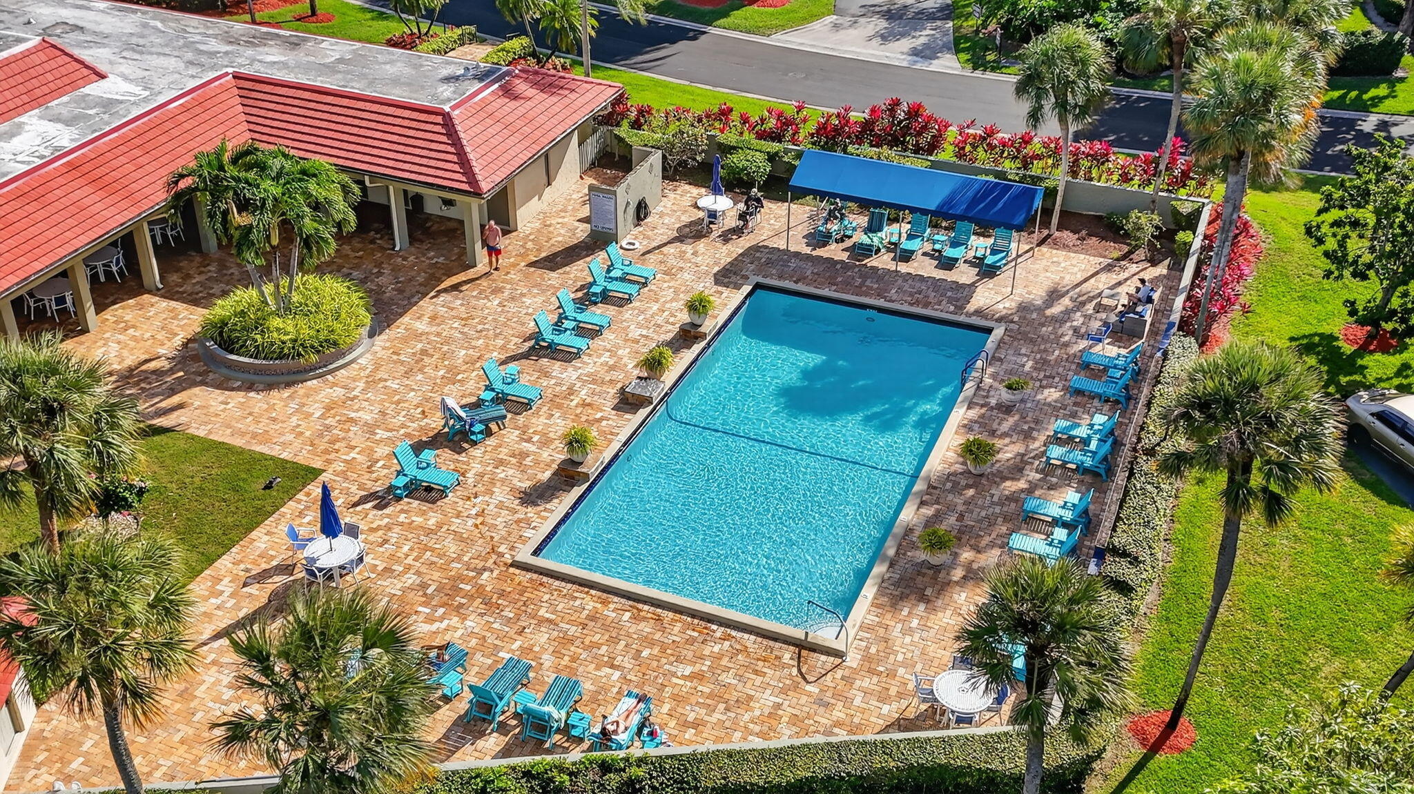 8310 Casa Del Lago, Unit 1B Boca Raton, FL 33433 - Photo 49 of 55 50-web-or-mls-DJI_20251223030207_0315_D_