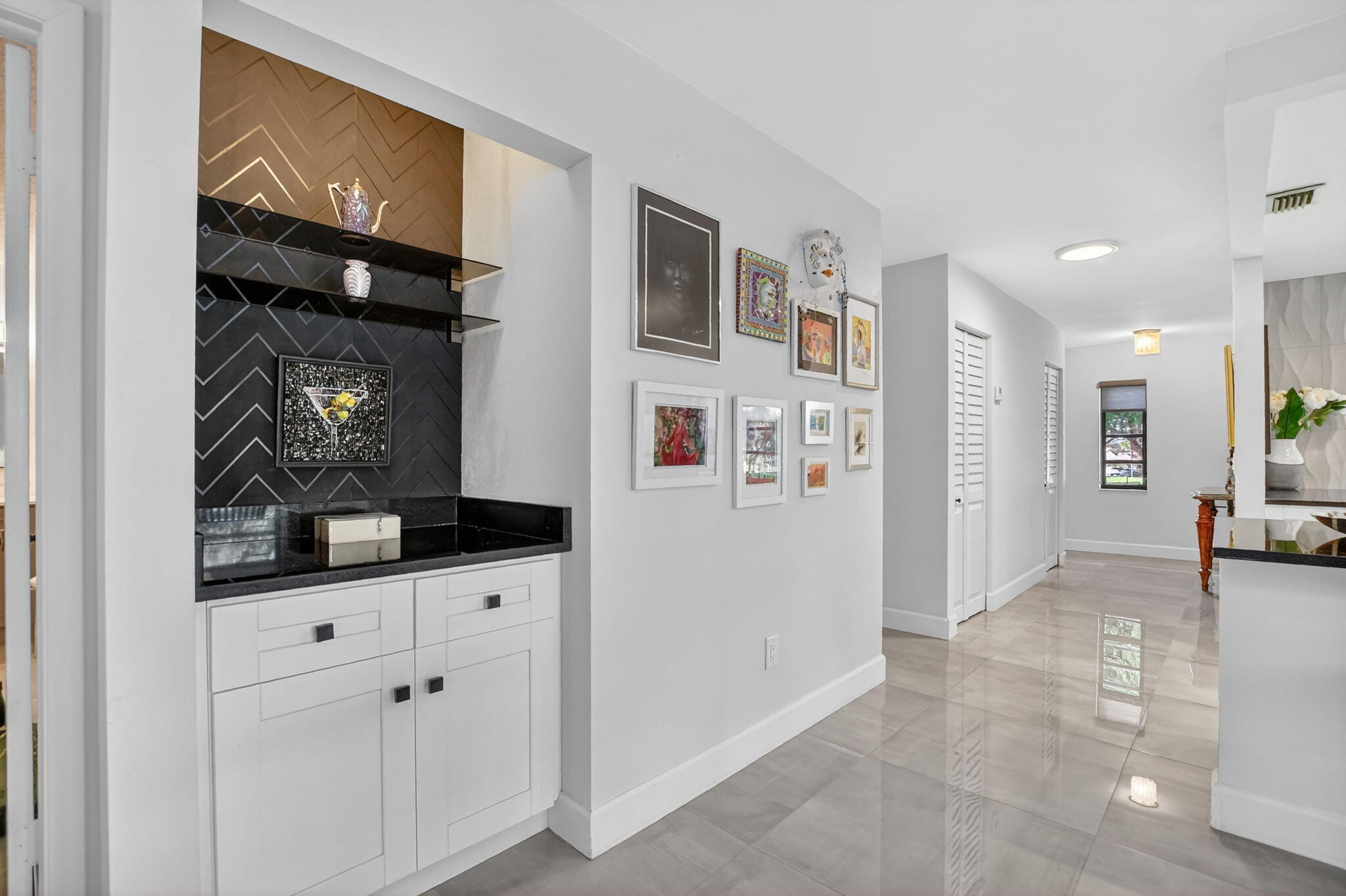 8310 Casa Del Lago, Unit 1B Boca Raton, FL 33433 - Photo 10 of 55 10-web-or-mls-DSC_9141